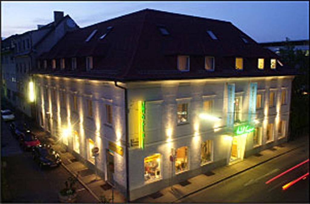 Hotel Geyer Κλάγκενφουρτ Εξωτερικό φωτογραφία